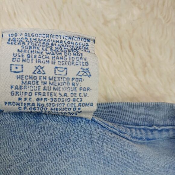 Yacht Club Cotton Tee Women's Small. Aruba Colorful Iguana Graphic/Faded Blue. - Picture 7 of 11